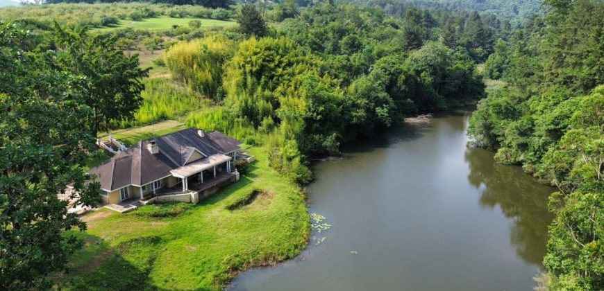 Rare Lowveld Lifestyle Farm with Luxury Boutique Lodge Rare Lowveld Lifestyle Farm with Luxury Boutique Lodge